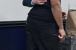 杨毅此前：威少采访最没架子，老詹架子最大，约2点3点半才来