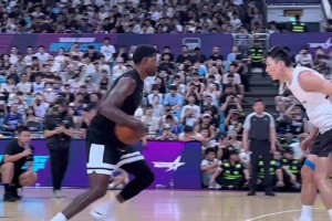 吧友们怎么看？?哈登要是来了 能和白晶打成什么样的比分？