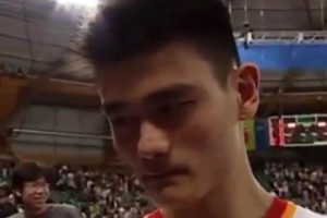 20岁时被问有没有实力打NBA？姚明斩钉截铁回应：有！?